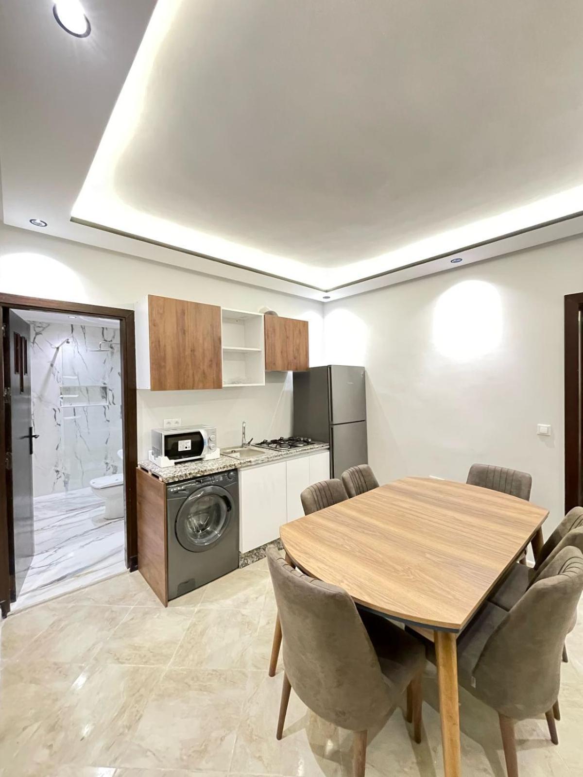 Apartment Bloc 2 *